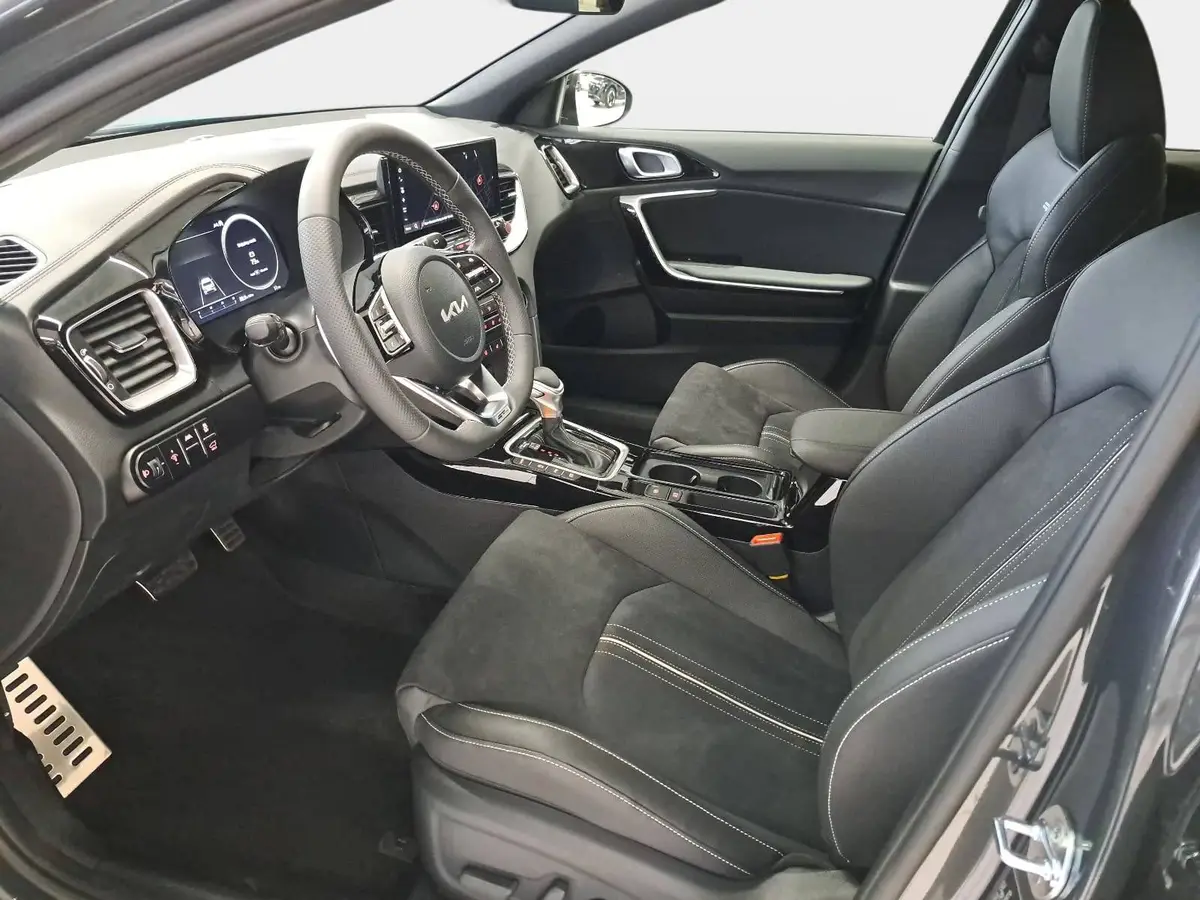 KIA XCEED 1.6 T-GDI 180 DCT GT-LINE MJ26 LEDER