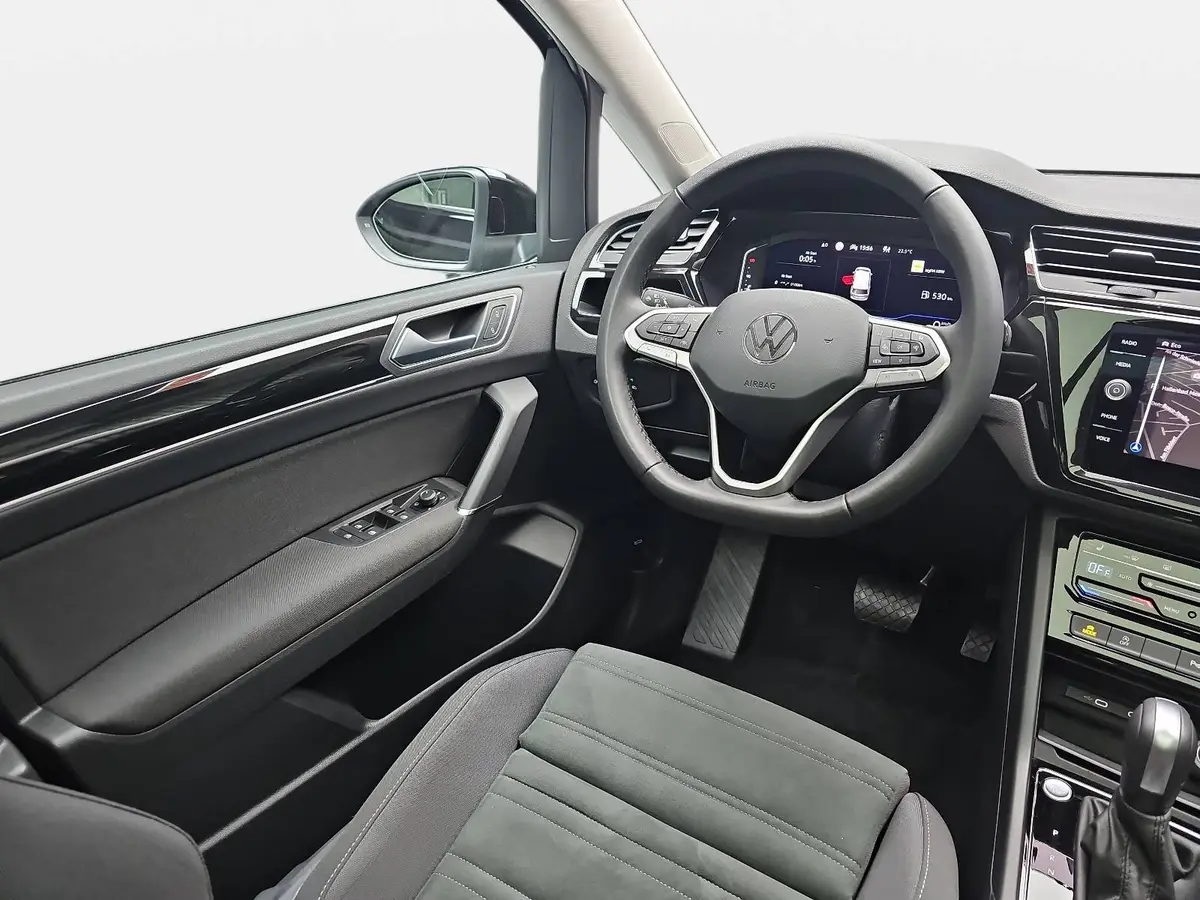 VW TOURAN 1.5 TSI DSG HIGHLINE R-LINE NAVI LED ACC PANO KAME