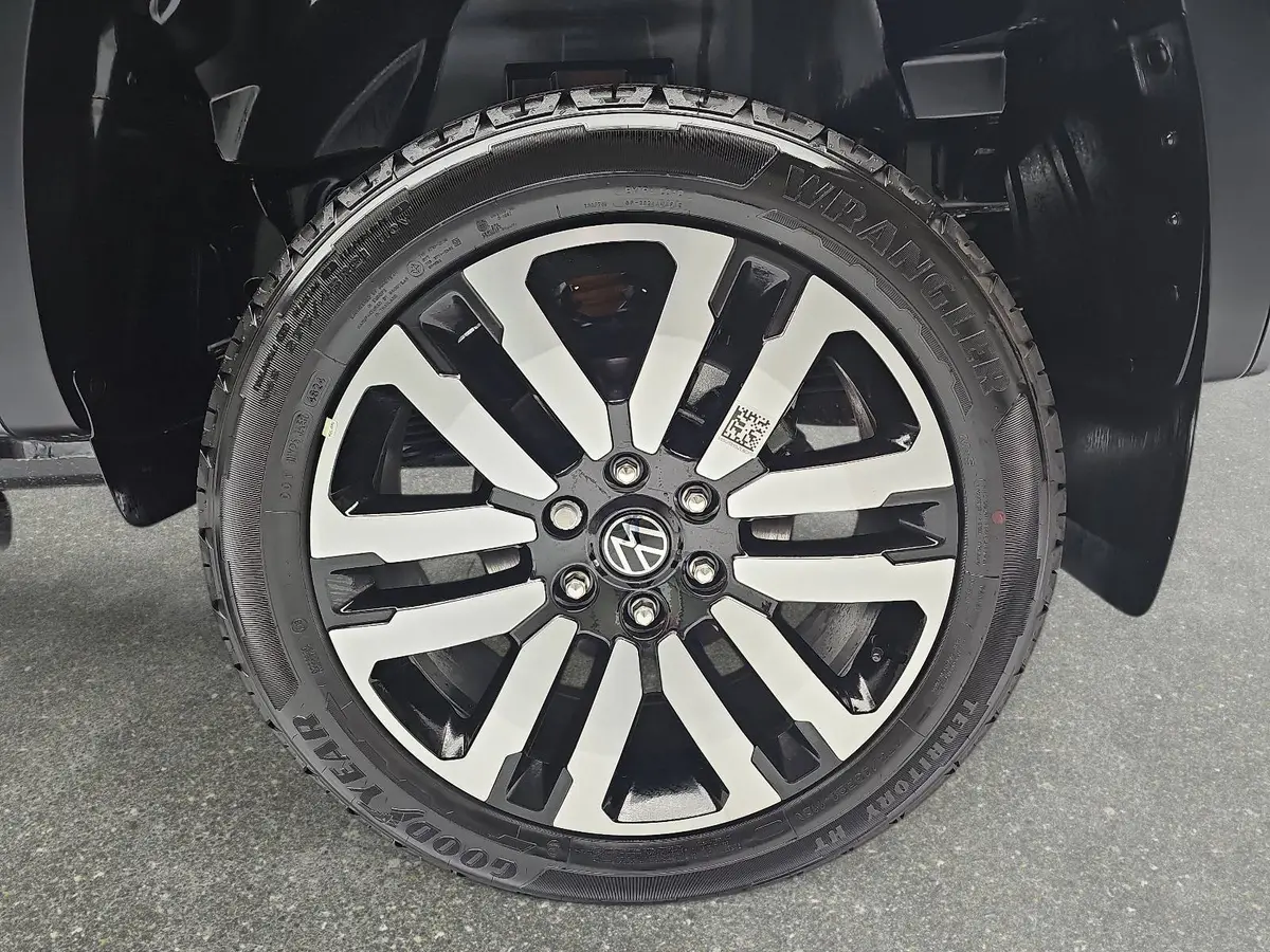 VW AMAROK 3.0 TDI AUTO. DOKA AVENTURA 4M NAVI LED EL.ROLLO