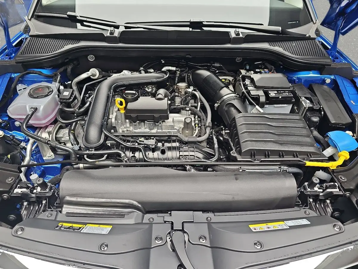 SKODA KAMIQ 1.0 TSI DSG 130 JAHRE LED KLIMAUTO WINTER SICHT KA