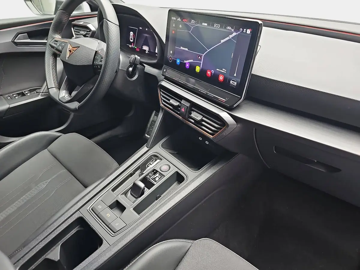 CUPRA LEON ST 1.4 E-HYBRID DSG MATRIX ACC DCC