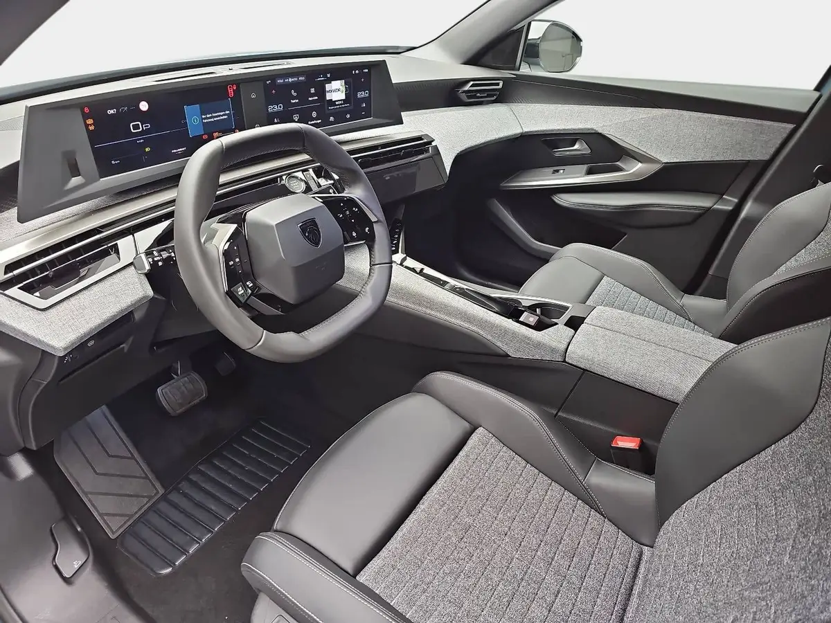 PEUGEOT 3008 1.2 HYBRID 145 E-DSC6 ALLURE LED DAB WINTER AHK LM