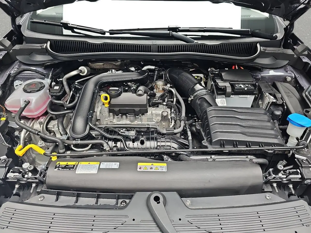 VW TAIGO 1.0 TSI DSG LIFE NAVI LED ACC SITZHEIZUNG PDC KAME