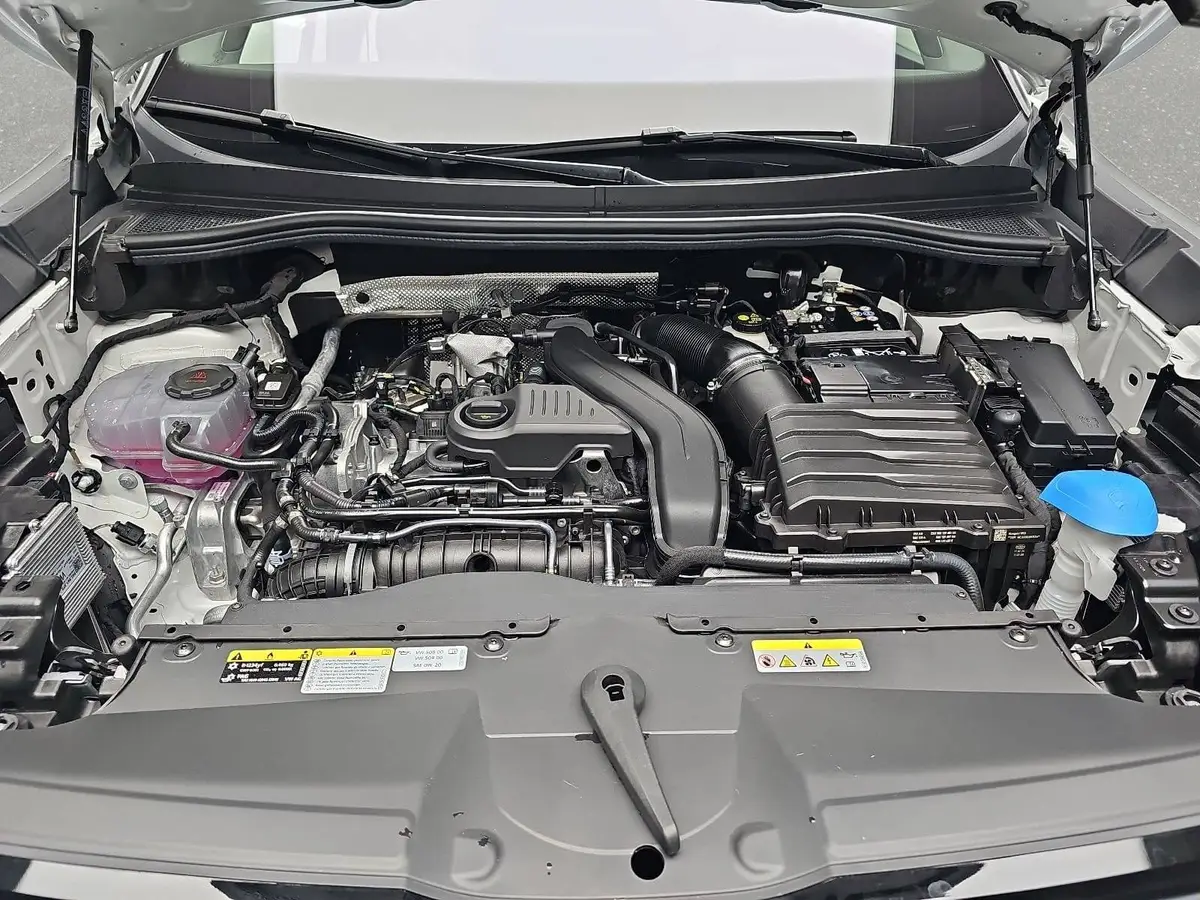 SKODA KODIAQ 1.5 TSI DSG SPORTLINE NAVI LED ACC PANO WINTER AHK