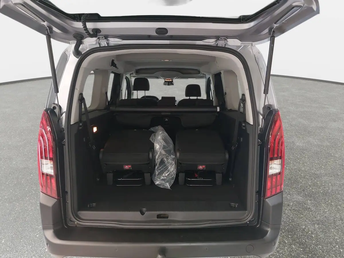 PEUGEOT RIFTER BLUEHDI 130 CV EAT8 GT L2 7-S NAVI LED AHK LM