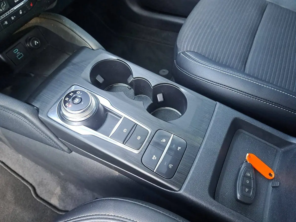 FORD KUGA 2.0 ECOBLUE AUTO. ALLRAD TITANIUM X WINTER NAVI ADAPTIV-LED B&O LM18 AHK
