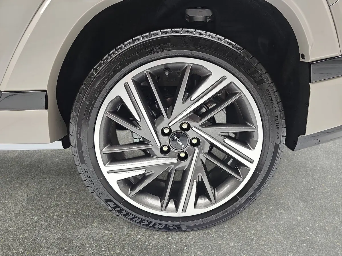 KGM ACTYON 1.5 T-GDI 4WD LUX AUTOMATIK PANORAMA