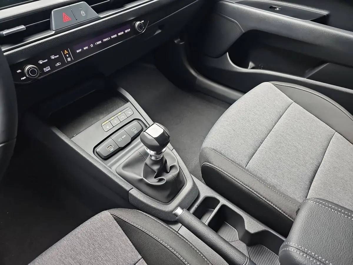 KIA STONIC 1.0 T-GDI 100 VISION MJ26 SITZH. NAVI