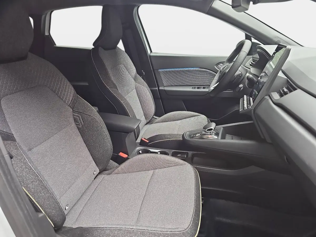 RENAULT CAPTUR II 1.3 TCE 160 EDC TECHNO LED KLIMA DAB KAMERA LM1