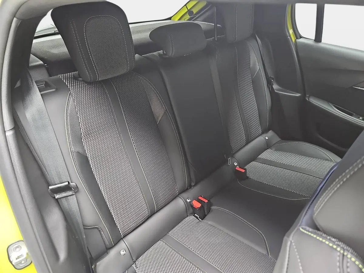 PEUGEOT 208 1.2 HYBRID 110 E-DSC6 GT KLIMA LED MIRROR-SCREEN K