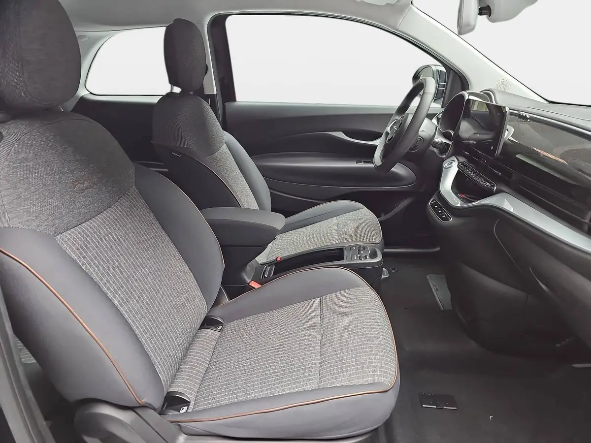 FIAT 500E ELEKTRO 42 KWH ICON