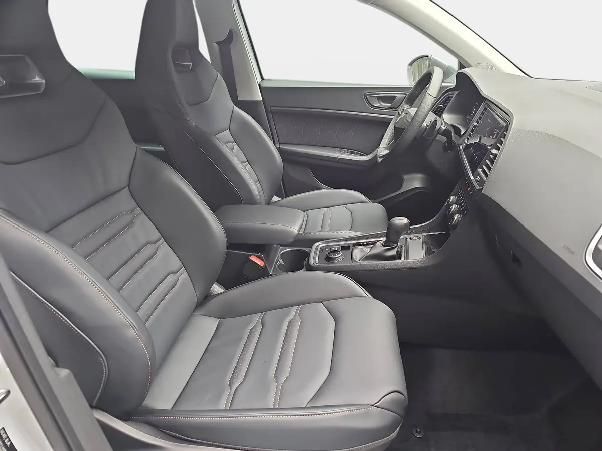 CUPRA ATECA 1.5 TSI DSG NAVI LED ACC LEDER AHK LM19