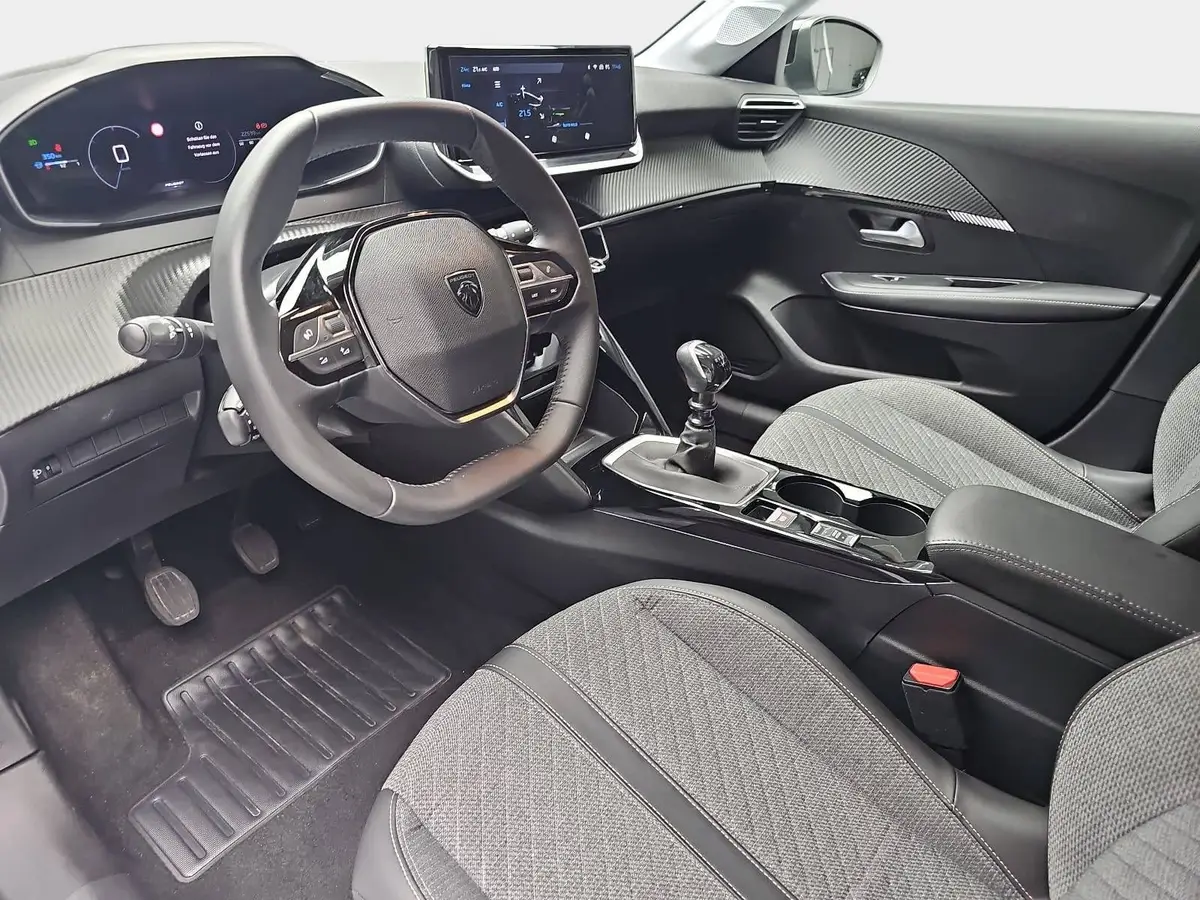 PEUGEOT 208 1.2 PURETECH 100 ALLURE LED DAB LM
