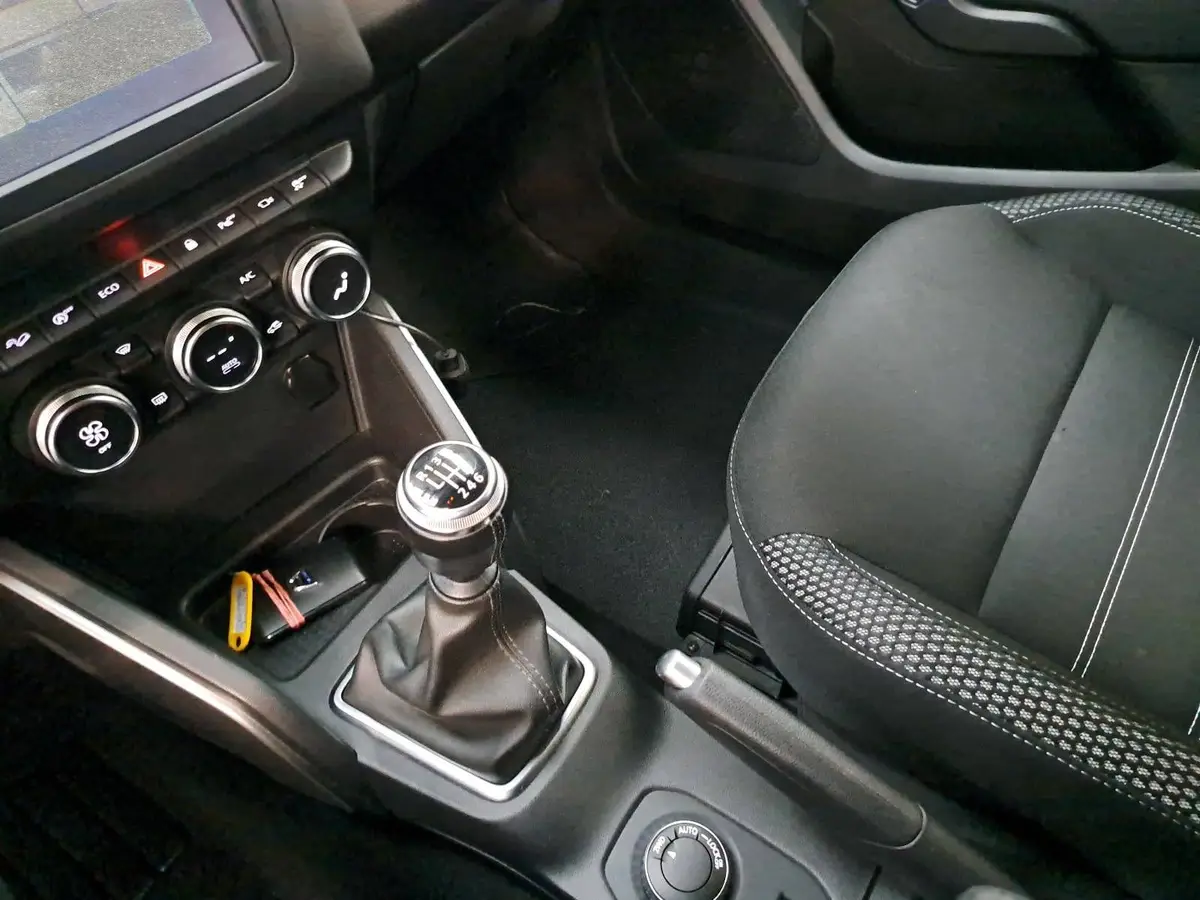 DACIA DUSTER 1.3 TCE ANNIVERSARY 4WD LED KAMERA