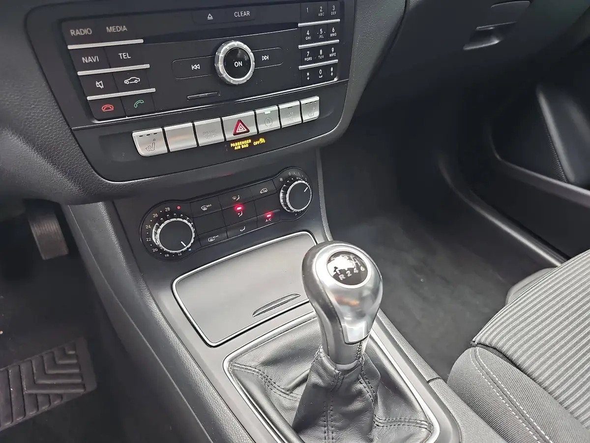 MERCEDES-BENZ B 180 STYLE GRA WINTER AHK