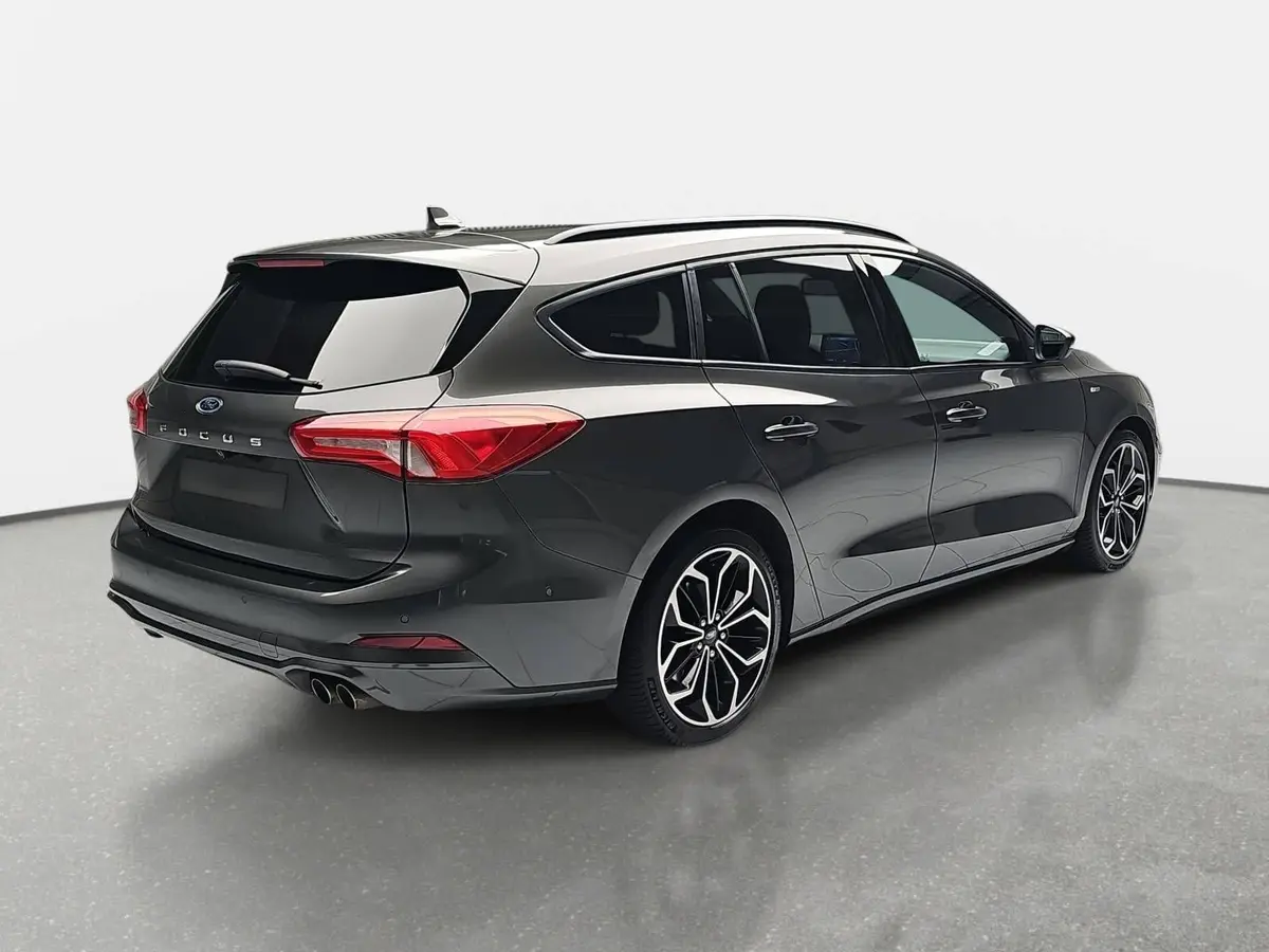 FORD FOCUS 2.0 ECOBLUE ST-LINE NAVI WINTER ACC