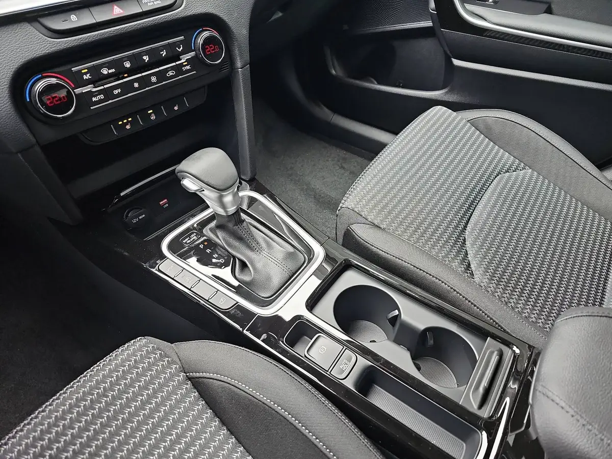 KIA CEED 1.5 T-GDI DCT7 SPIRIT LED SITZH. NAVI