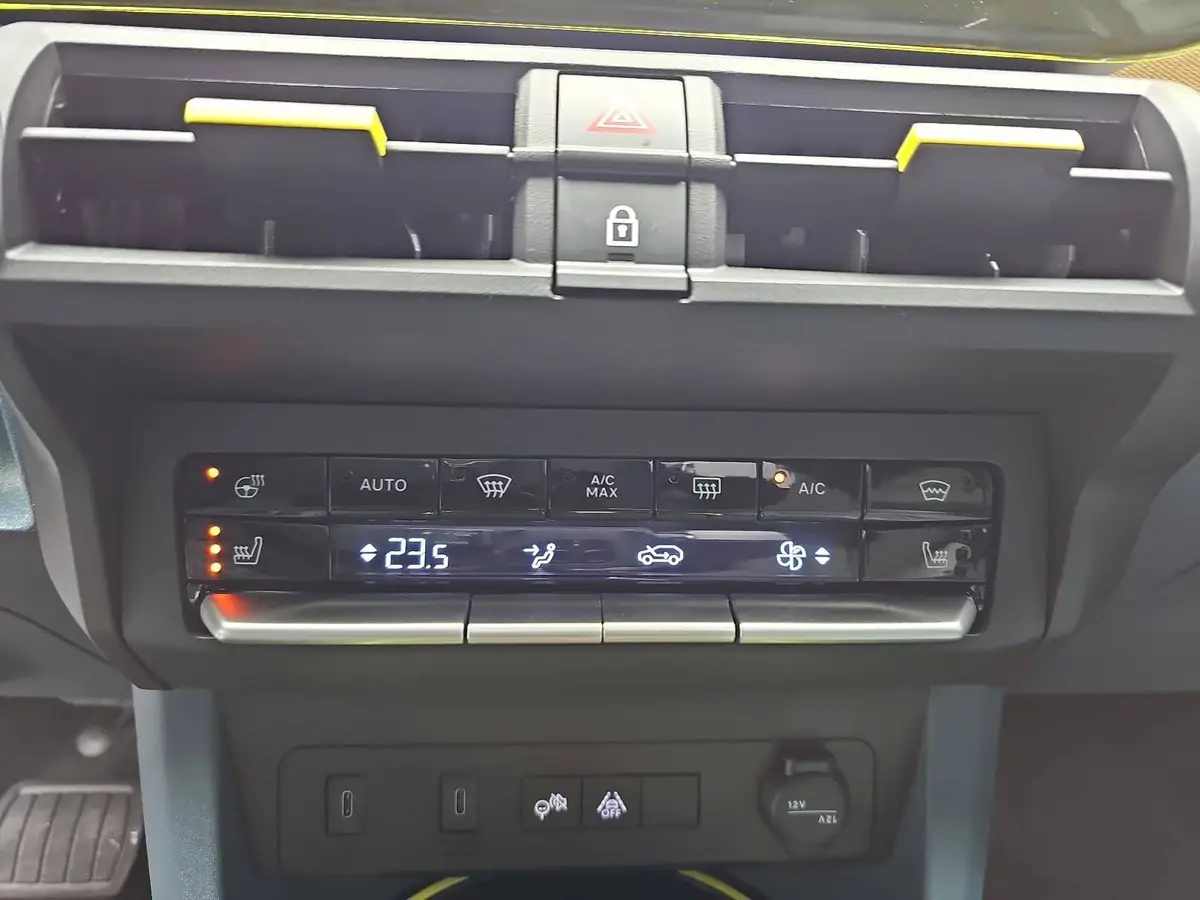 FIAT GRANDE PANDA HYBRID 1.2 EDCT LA PRIMA WINTER PAKET