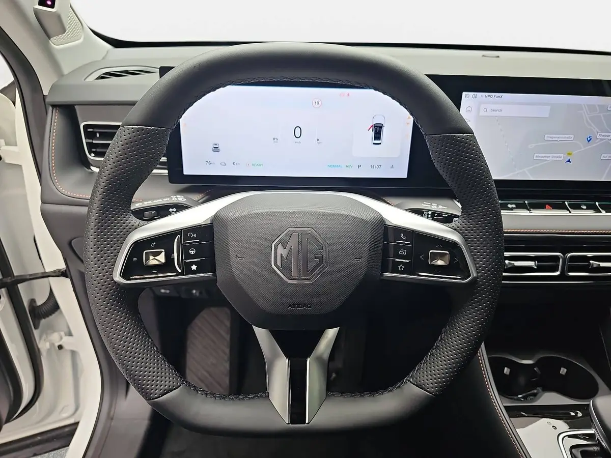 MG HS 1.5 PLUG-IN-HYBRID MY25.5 LUXURY LEDER 360-GRAD-KAMERA 19-ZOLL-LM