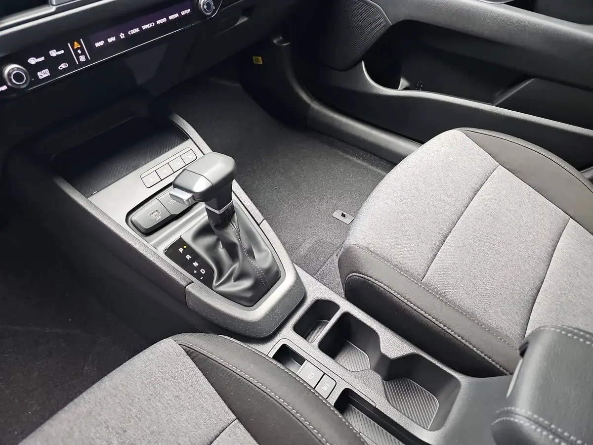 KIA STONIC 1.0 T-GDI 100 DCT VISION MJ26 SITZH. NAVI
