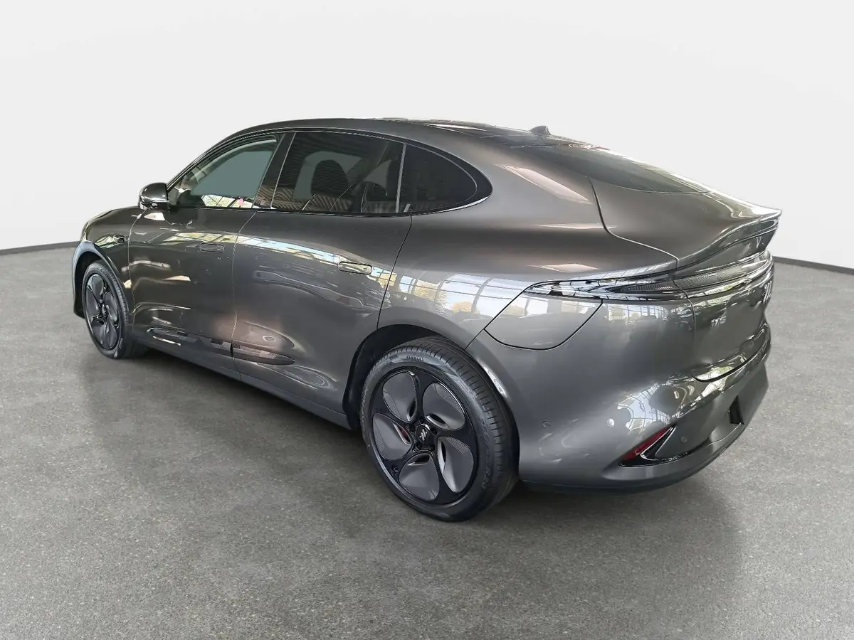 MG ANDERE EV 100 KWH MY26 PREMIUM