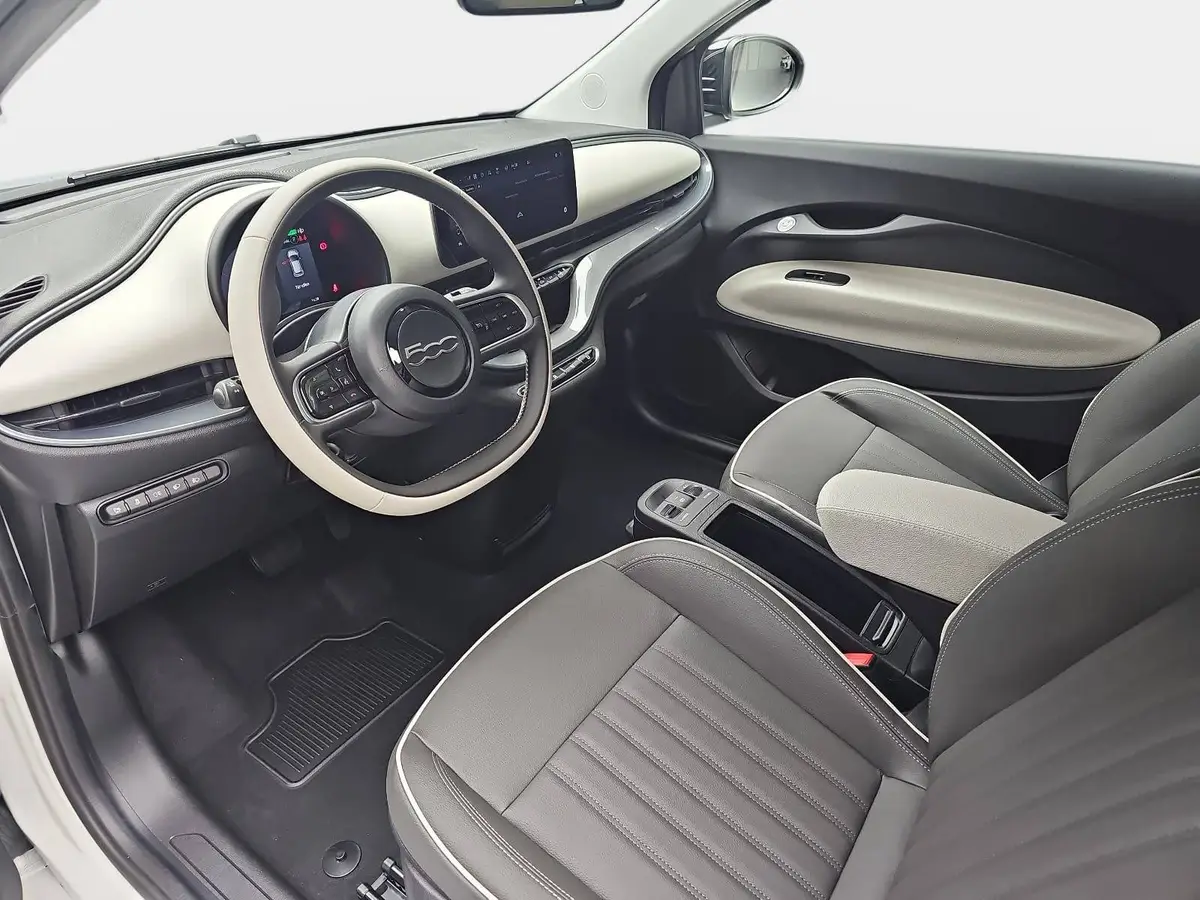 FIAT 500 ELEKTRO 42 KWH LA PRIMA MJ26