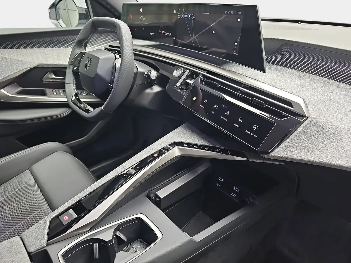 PEUGEOT 3008 1.2 HYBRID 145 E-DSC6 GT NAVI KLIMA LED AHK LM19