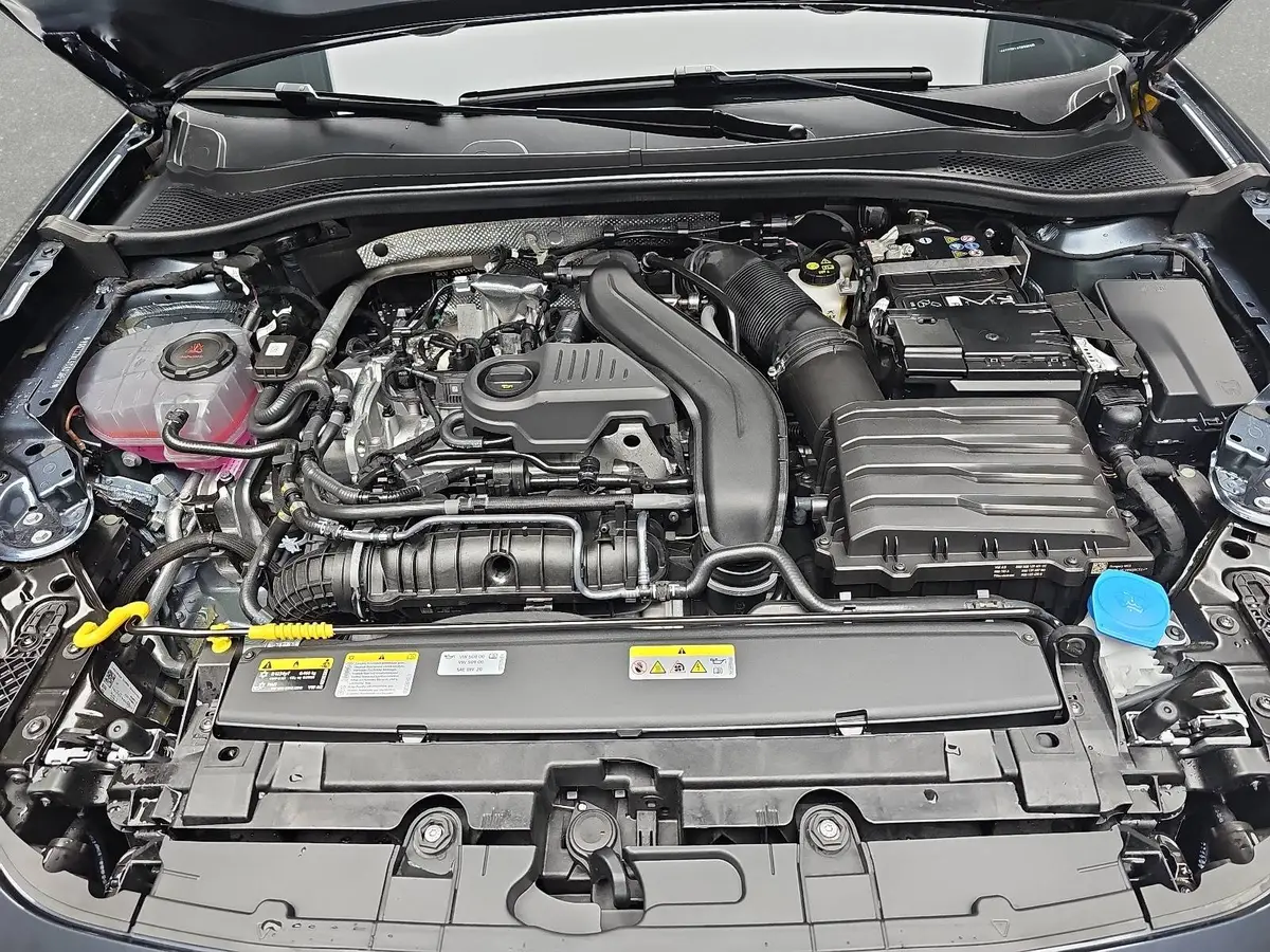 CUPRA LEON 1.5 ETSI DSG LED ACC DCC FULL-LINK WINTER PDC KAME