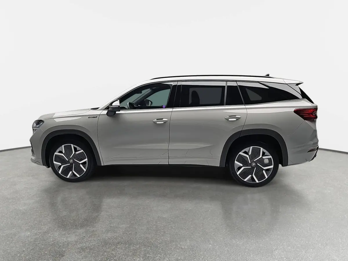 SKODA KODIAQ 2.0 TDI DSG SPORTLINE 4X4 NAVI LED ACC HUD 7-SITZE