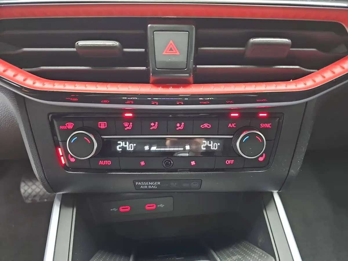 SEAT ARONA 1.0 TSI DSG FR LED ACC SICHT SPUR WINTER KAMERA LM