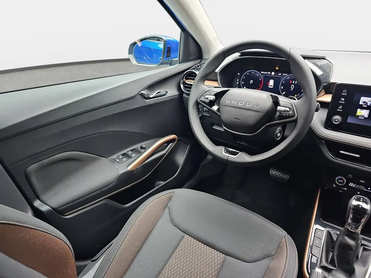 SKODA FABIA 1.0 TSI DSG 130 JAHRE PREMIUM LED KAMERA LM16