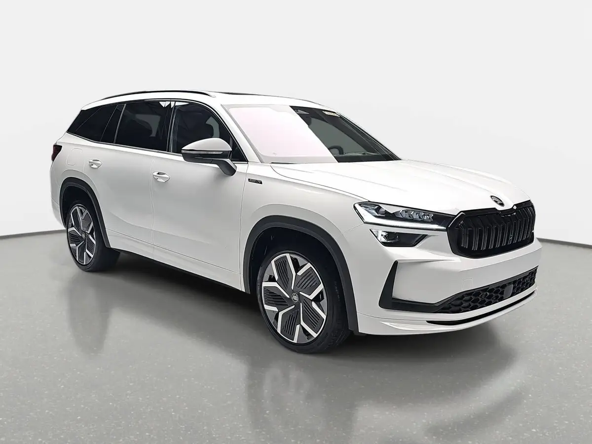 SKODA KODIAQ 1.5 TSI DSG IV PHEV SPORTLINE AHK PANO LM