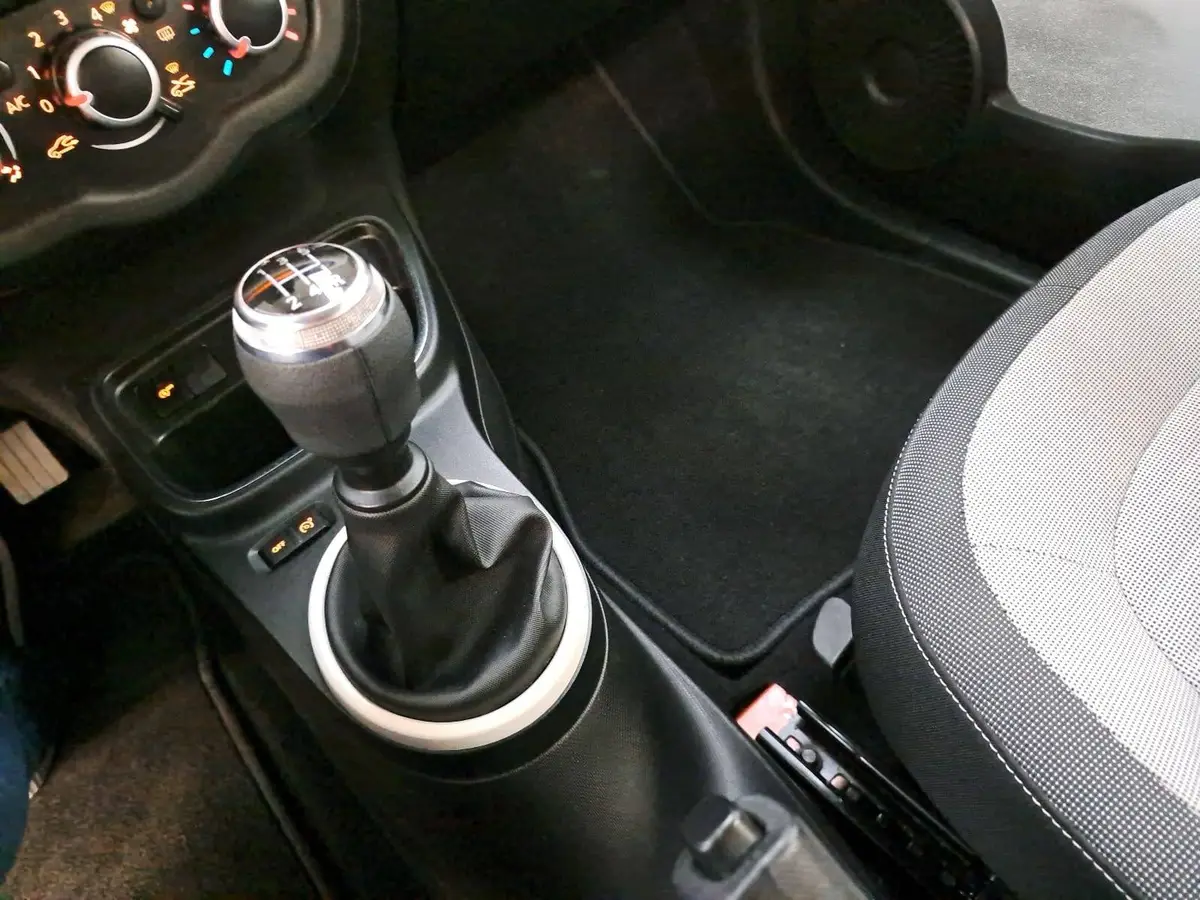 RENAULT TWINGO 1.0 SCE SCHALTER LIMITED KLIMA