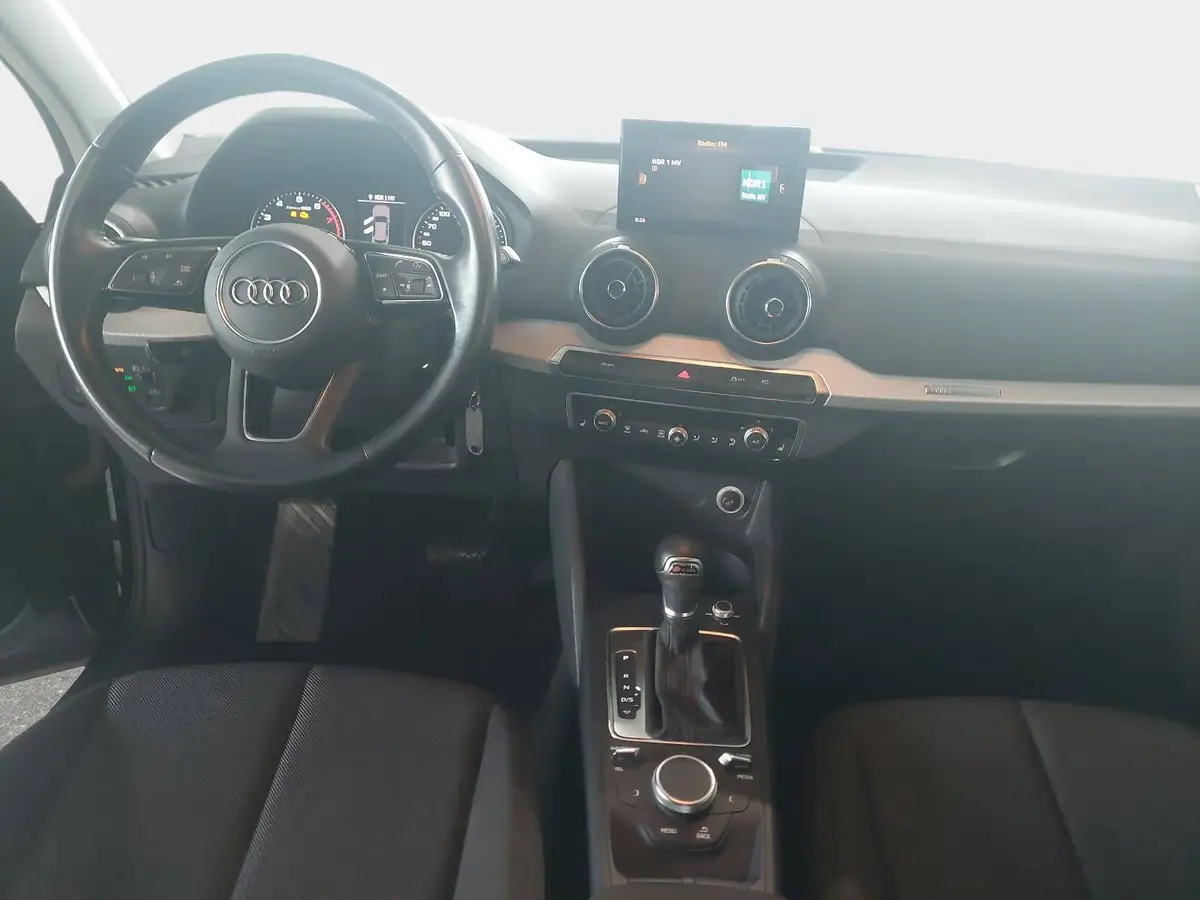 AUDI Q2 1.5 TFSI 35 GANZJAHRESREIFEN AHK