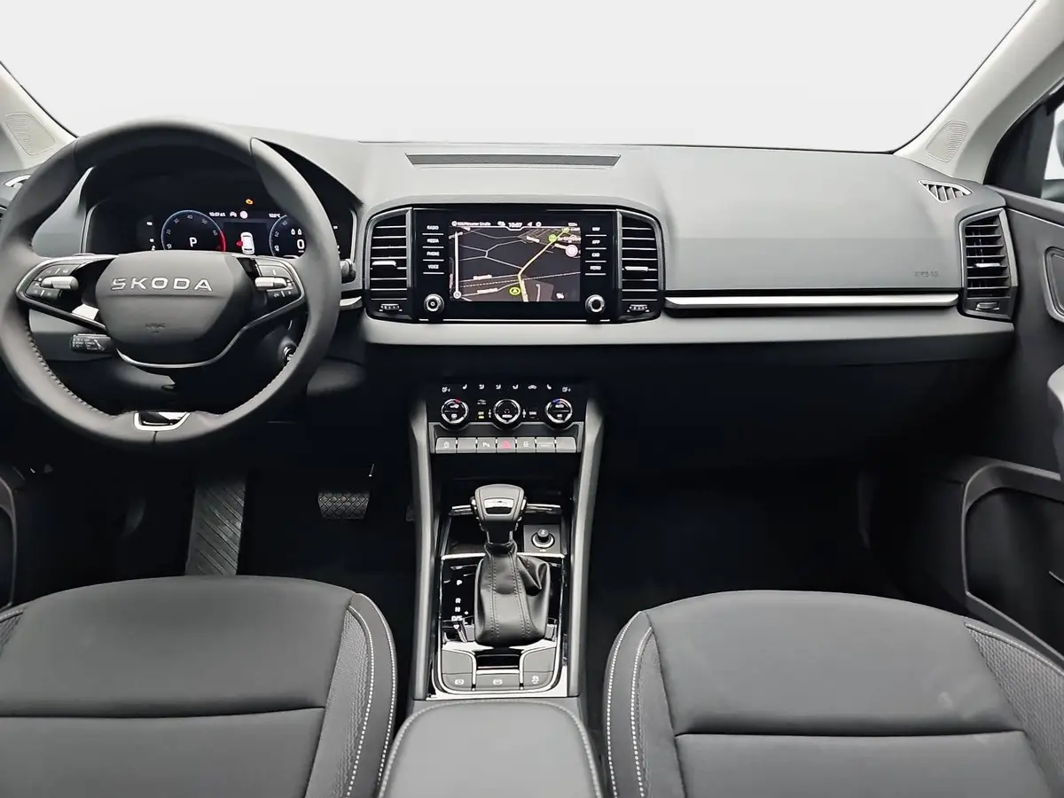 SKODA KAROQ 1.5 TSI DSG SELECTION LED ACC AHK