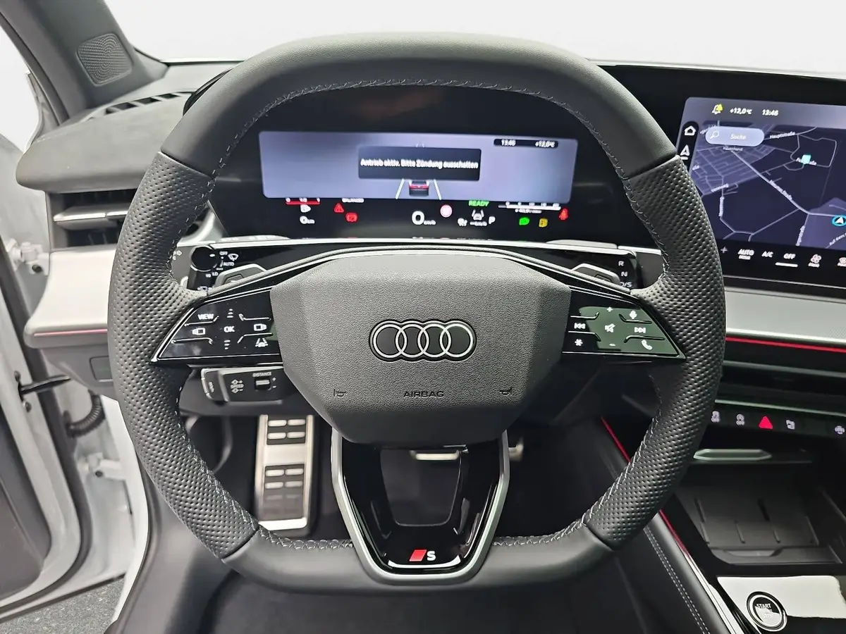 AUDI Q3 TFSI S-TRONIC S-LINE NAVI LED-PLUS PANO