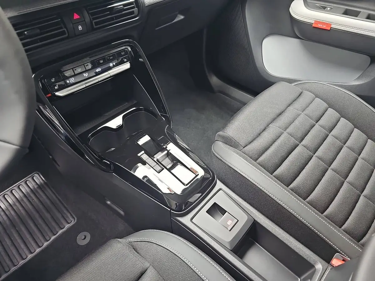 CITROËN C3 AIRCROSS 1.2 HYBRID 145 E-DCS6 PLUS 7-S