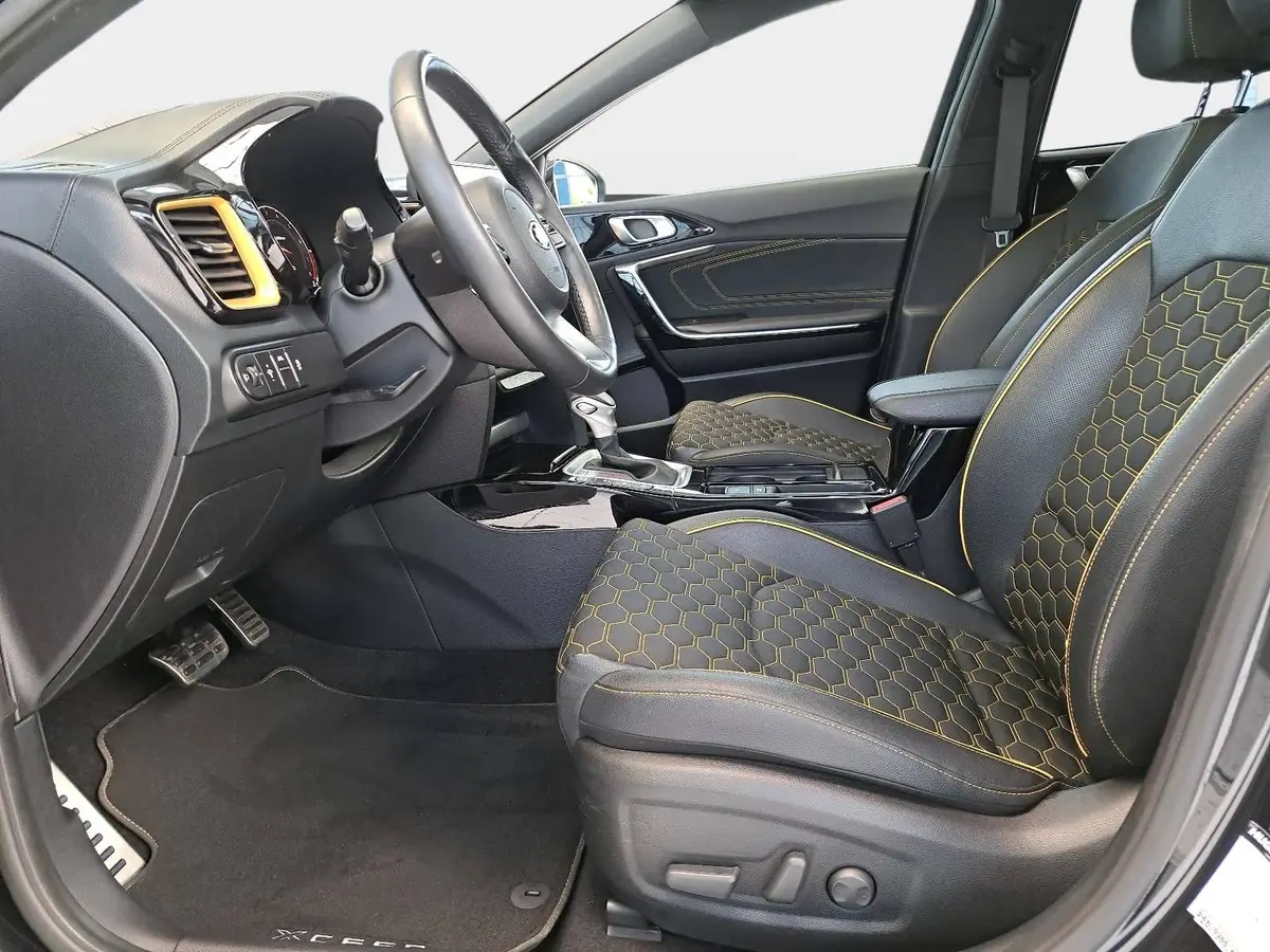 KIA XCEED 1.6 T-GDI DCT XDITION LED NAVI PANO GJR