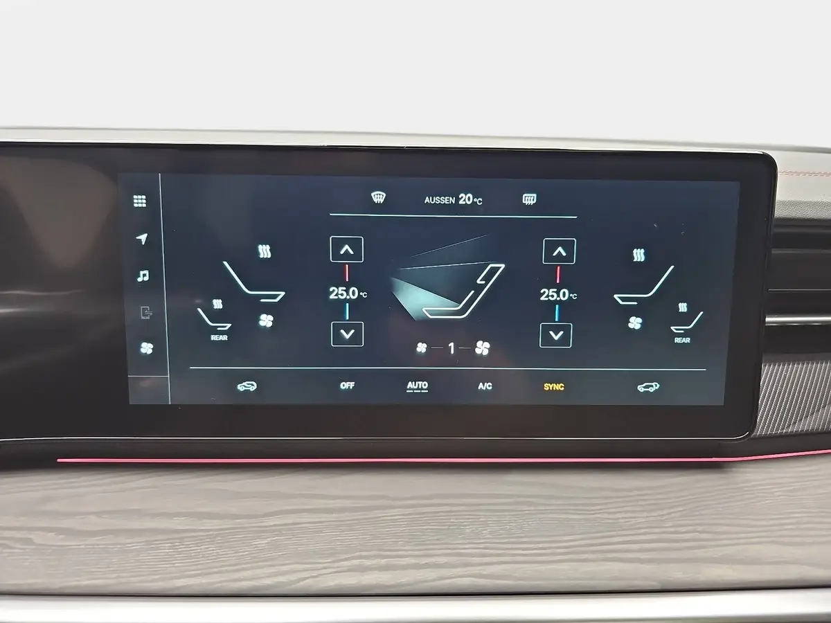 KGM ACTYON 1.5 T-GDI 4WD LUX AUTOMATIK PANORAMA