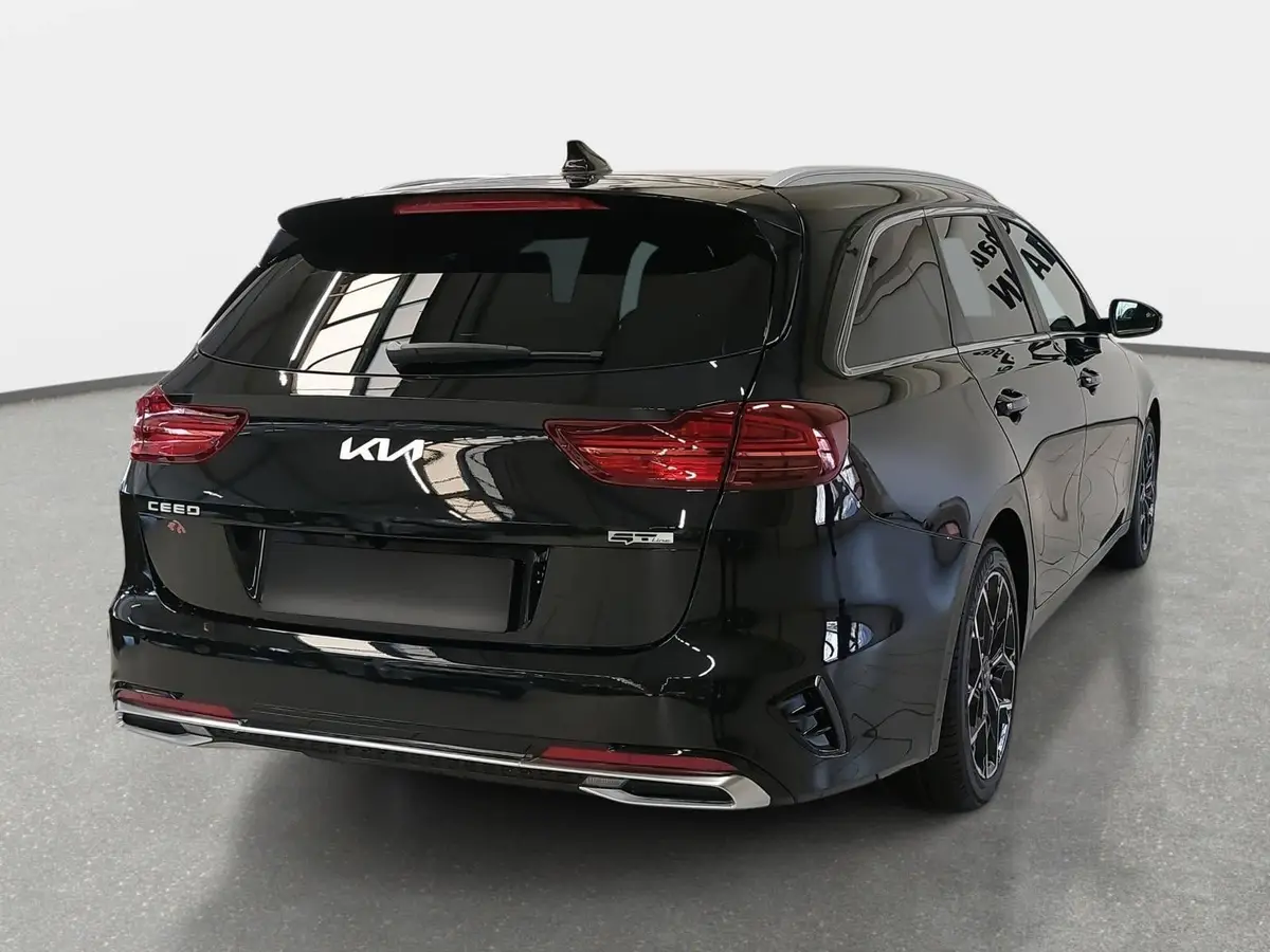 KIA CEED SW 1.5 T-GDI DCT7 GT-LINE