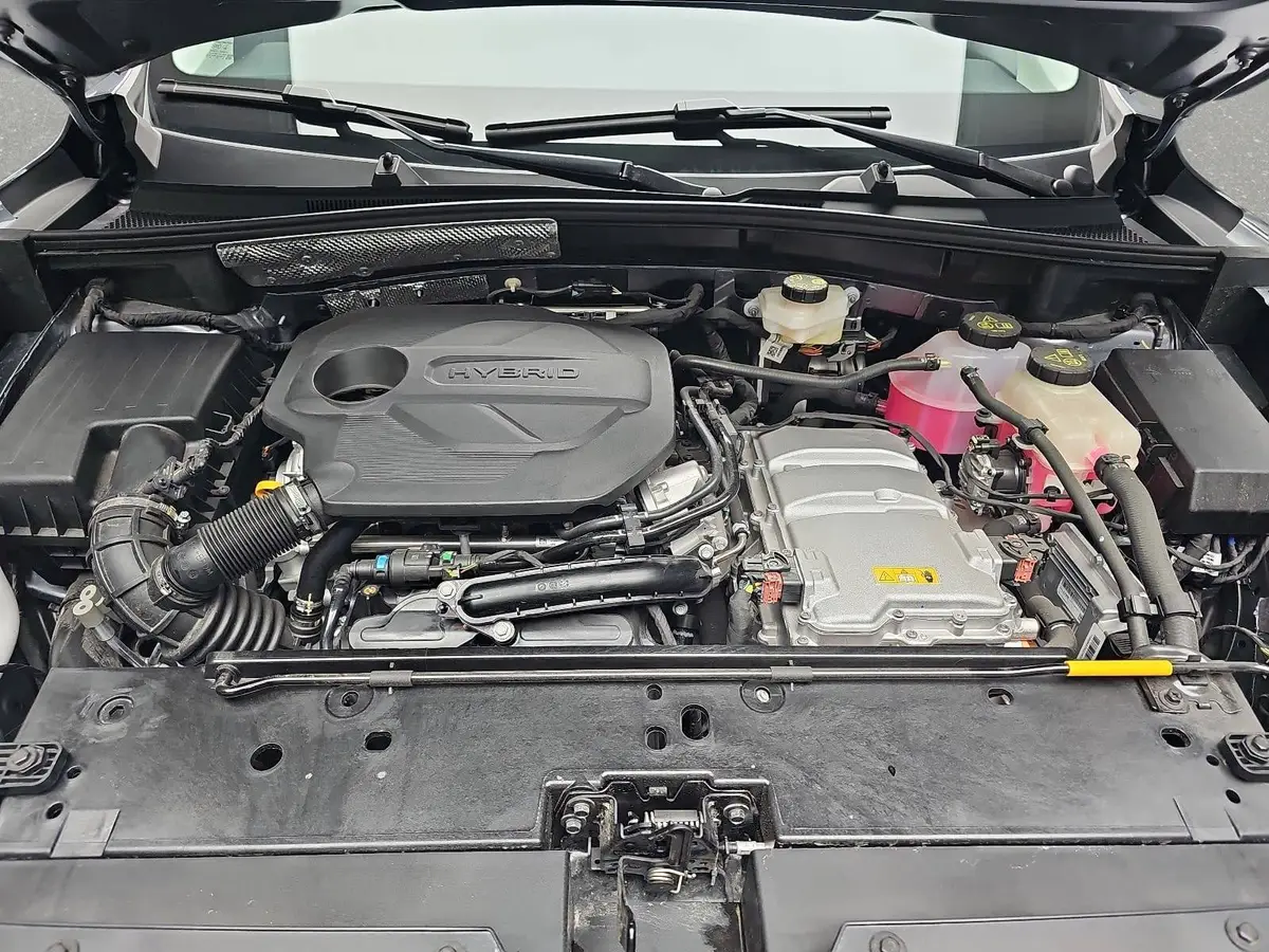 MG ZS 1.5 HYBRID+ MY25.5 LUXURY NAVI LM18 KEYLESS-ENTRY 360-GRAD-KAMERA