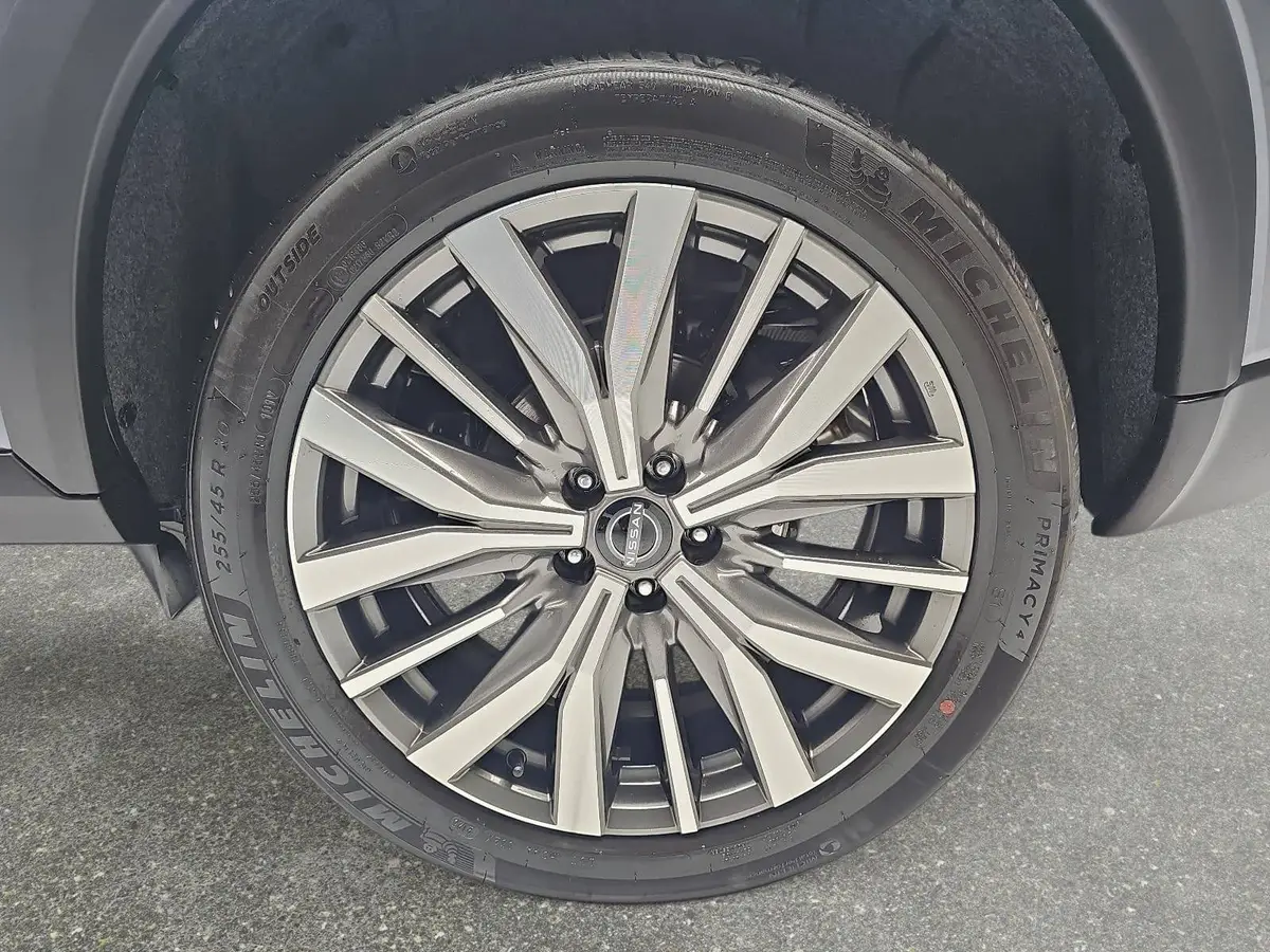 NISSAN X-TRAIL 1.5 VC-T MHEV AUTO. TEKNA PANORAMA BOSE 20ZOLL