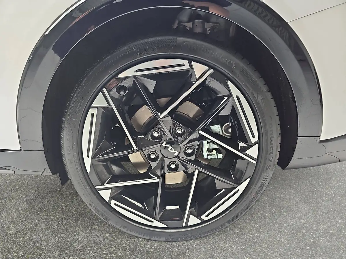 KIA K4 SW 1.6 T-GDI 180 PS DCT7 GT-LINE MJ26 DW-PARK-PRO SITZ SOUND DESIGN GLASDACH