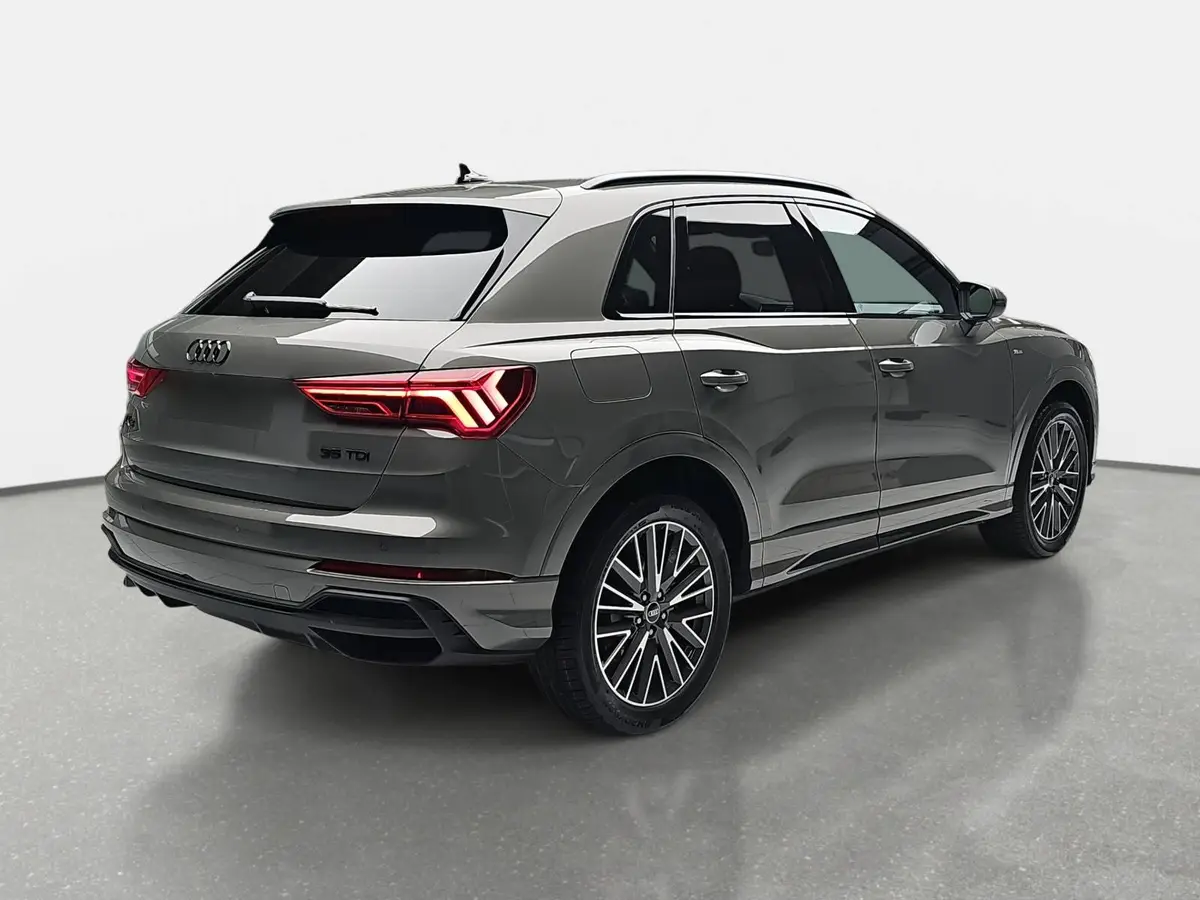 AUDI Q3 35 TDI S-TRONIC S LINE NAVI LED PANO ACC BLACK+ KA
