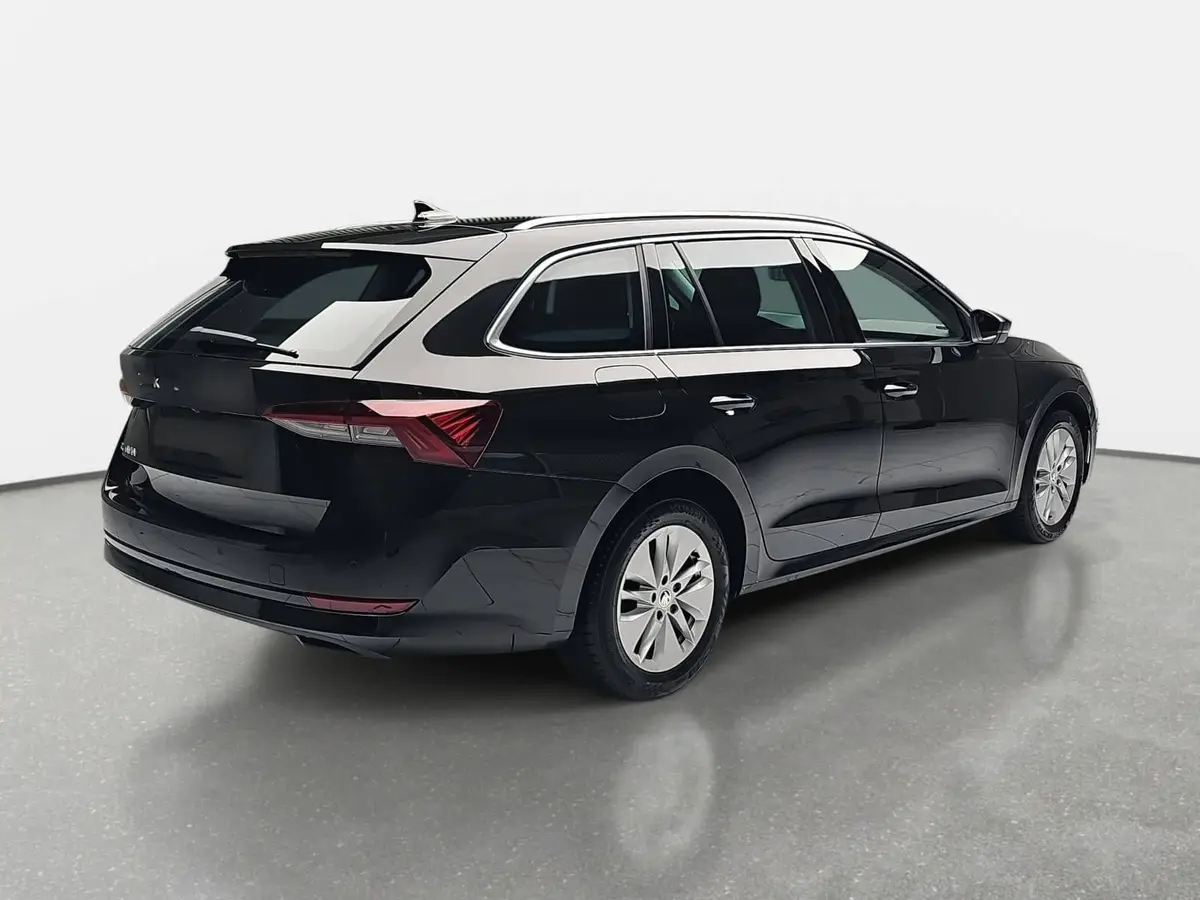 SKODA OCTAVIA COMBI 1.0 TSI AMBITION NAVI LED LM