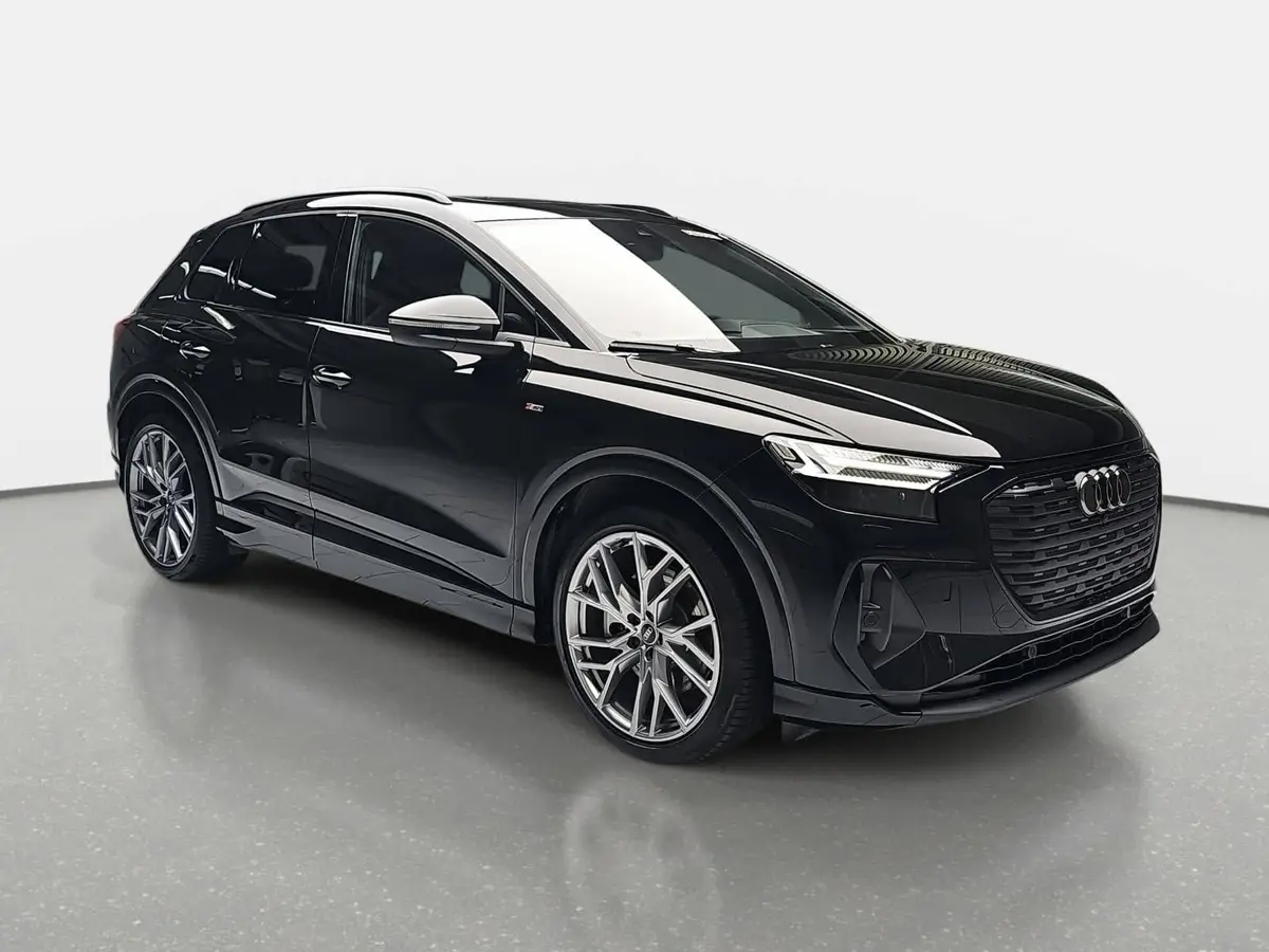 AUDI Q4 E-TRON 45 S-LINE 82KWH LED-MATRIX KAMERA