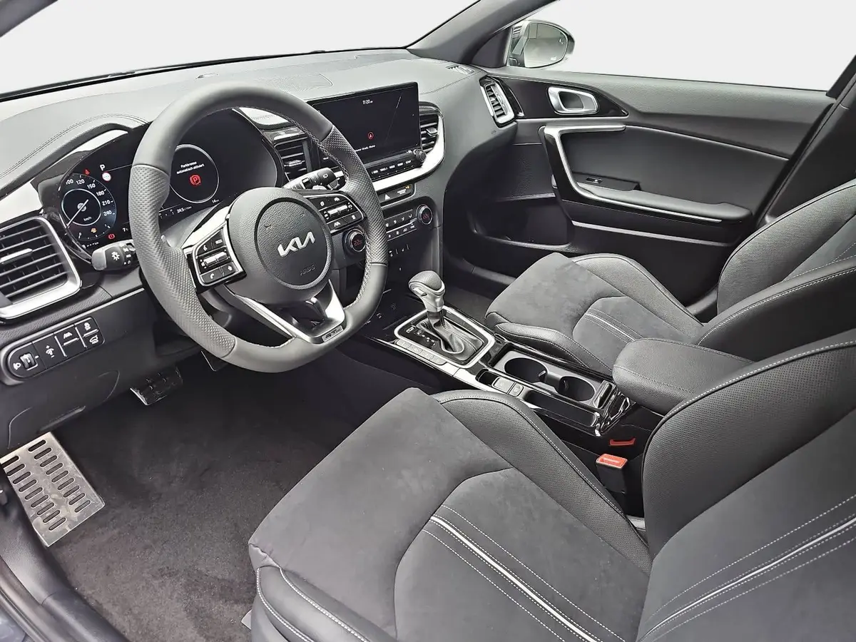 KIA CEED SW 1.5 T-GDI DCT7 GT-LINE TECHNOLOGIE LEDER GLASDACH PERFORMANCE