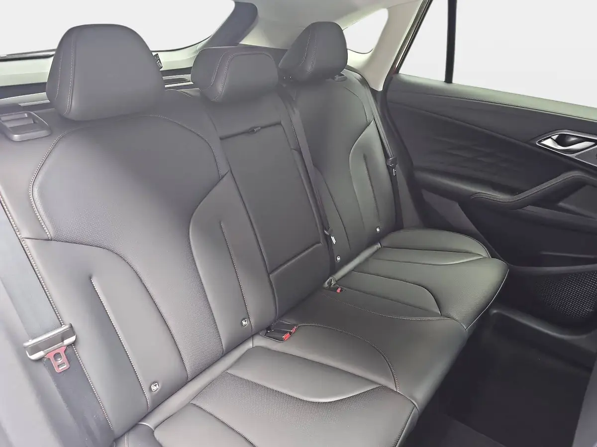 MG HS 1.5 PLUG-IN-HYBRID MY25.5 LUXURY LEDER 360-GRAD-KAMERA 19-ZOLL-LM