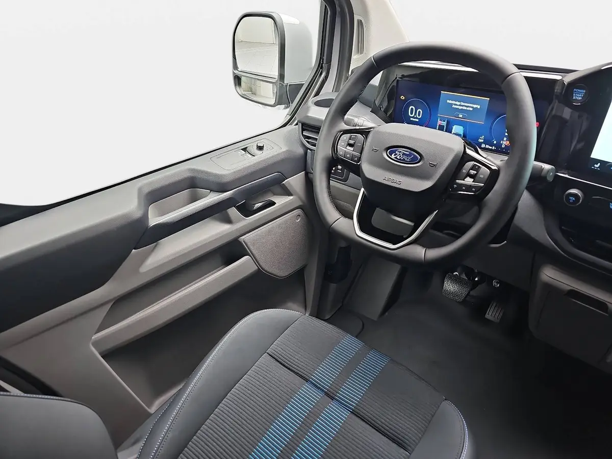 FORD TRANSIT CUSTOM 2.0 ECOBLUE AUTO. 320 L1H1 SPORT FWD KLIMA LED LM