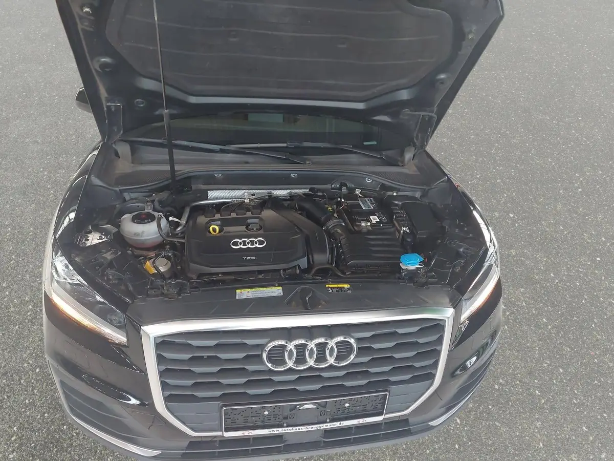 AUDI Q2 1.5 TFSI 35 GANZJAHRESREIFEN AHK